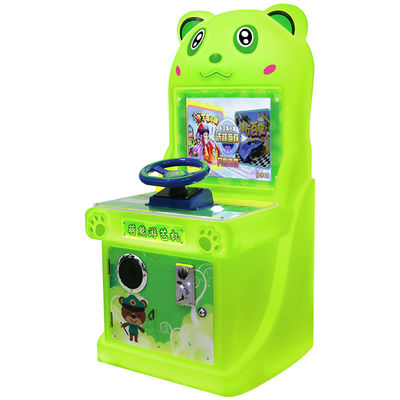Eine süße Karikaturbär-Rennspielautomat für zwei Spieler